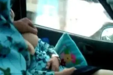 Gadis Makassar Cantik Pasrah Goyang Kasur poster